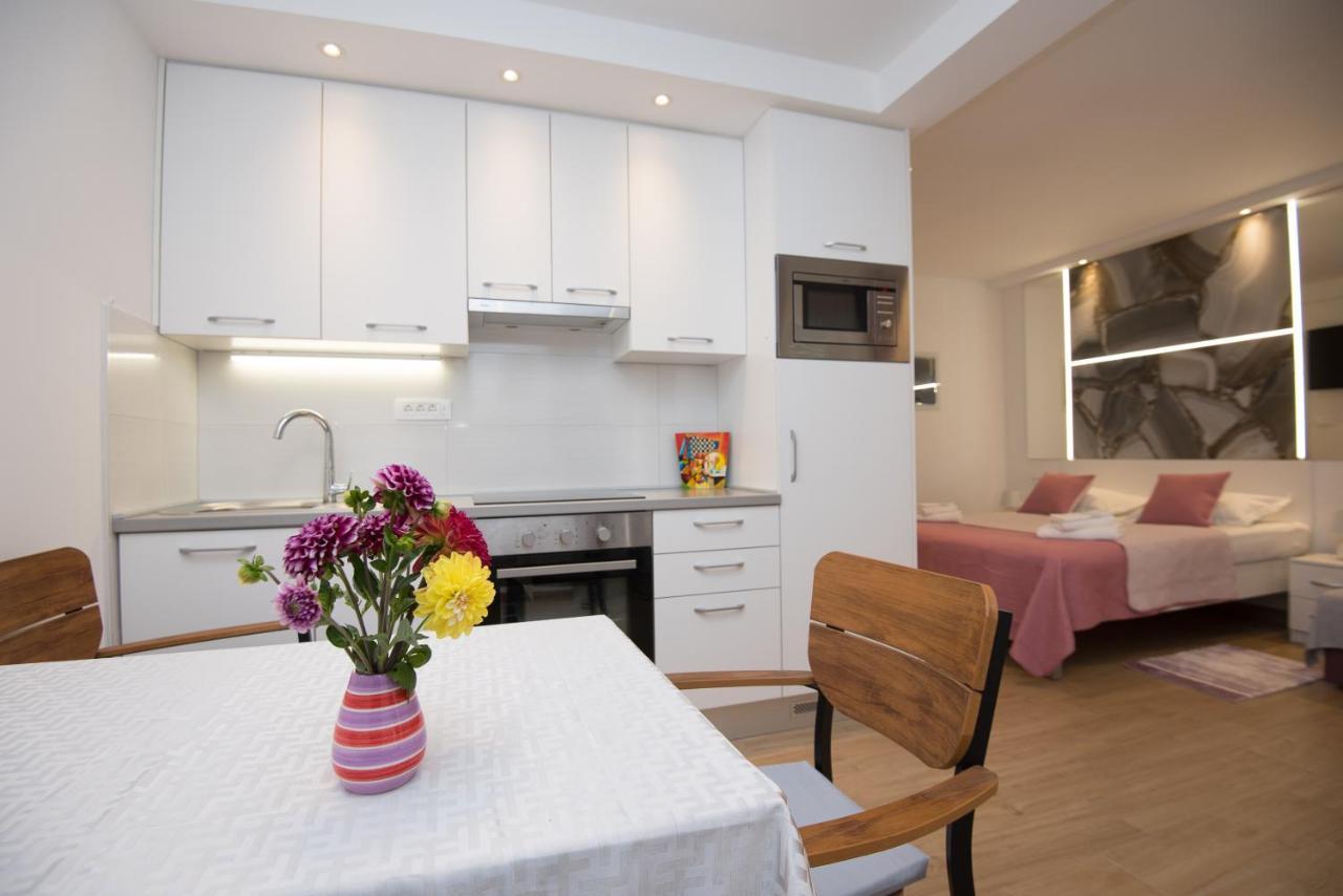Luxury Studio Apartment Honeymoon Сплит Екстериор снимка