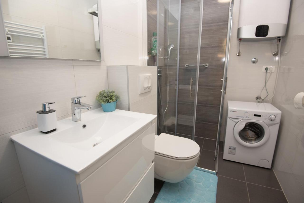 Luxury Studio Apartment Honeymoon Сплит Екстериор снимка